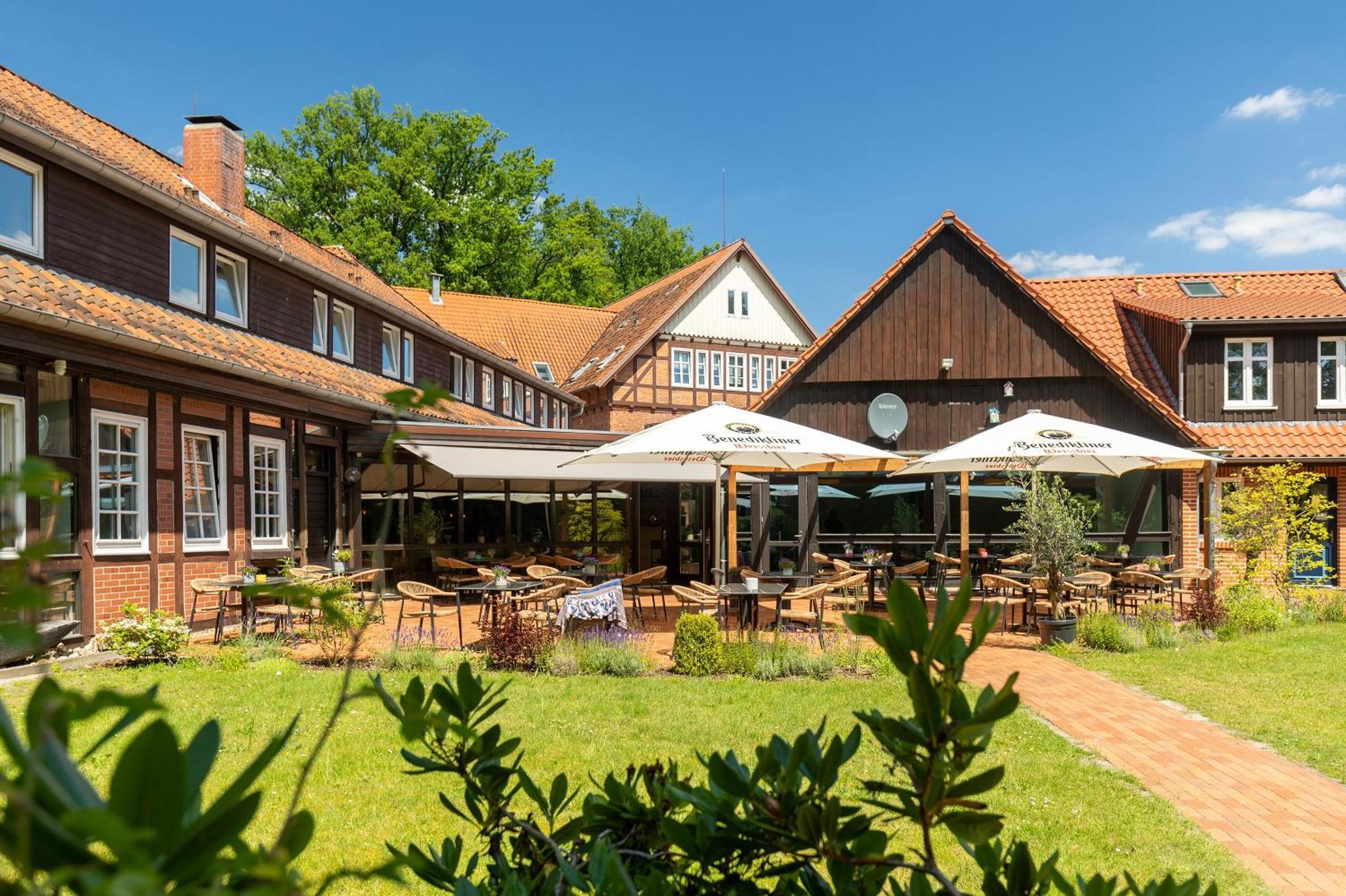 B M Hotel Im Ludwig- Harms- Haus Hermannsburg Exterior foto